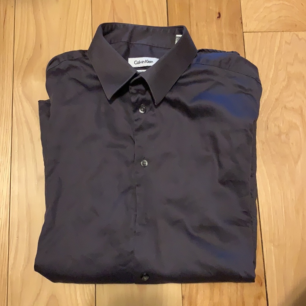 Men’s CK dress shirt